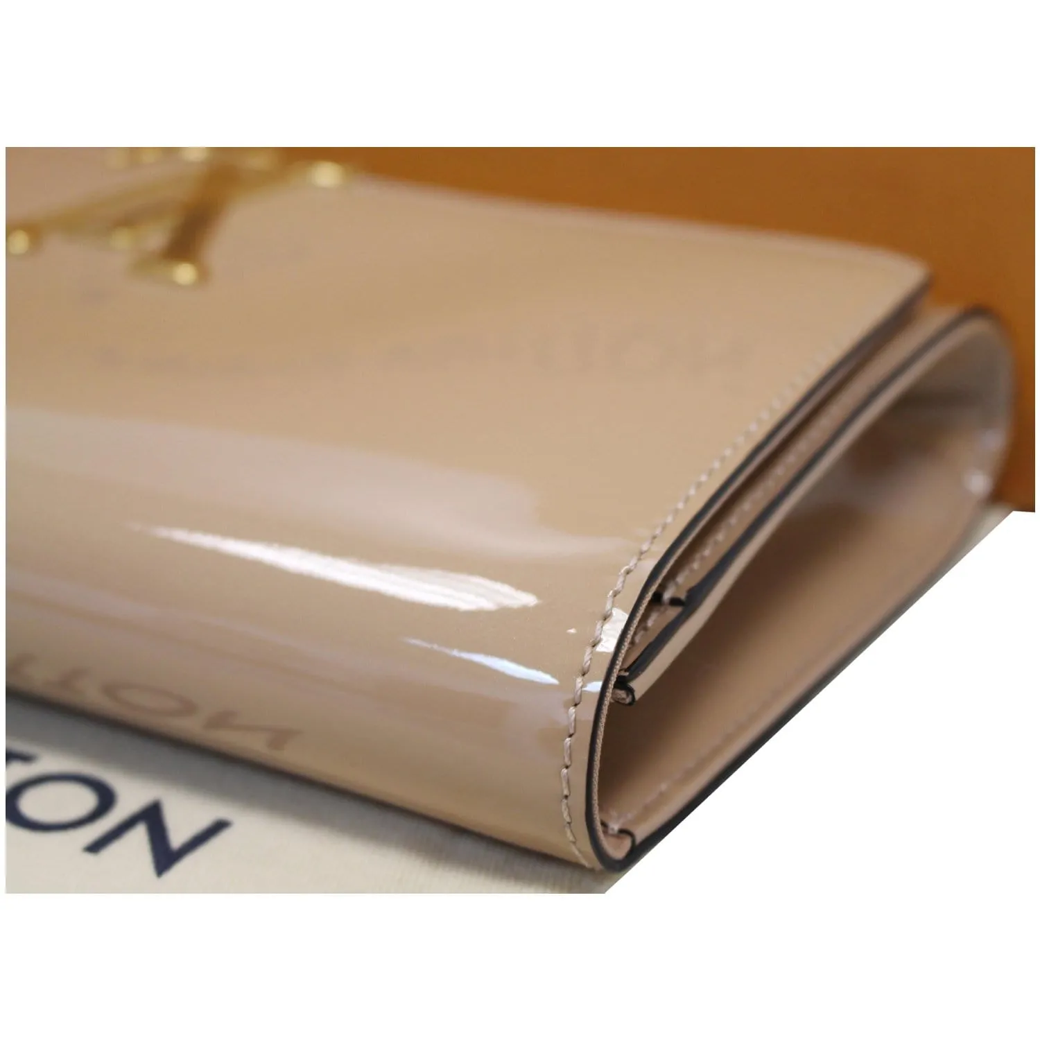 LOUIS VUITTON Louise Patent Leather Long Wallet Nude