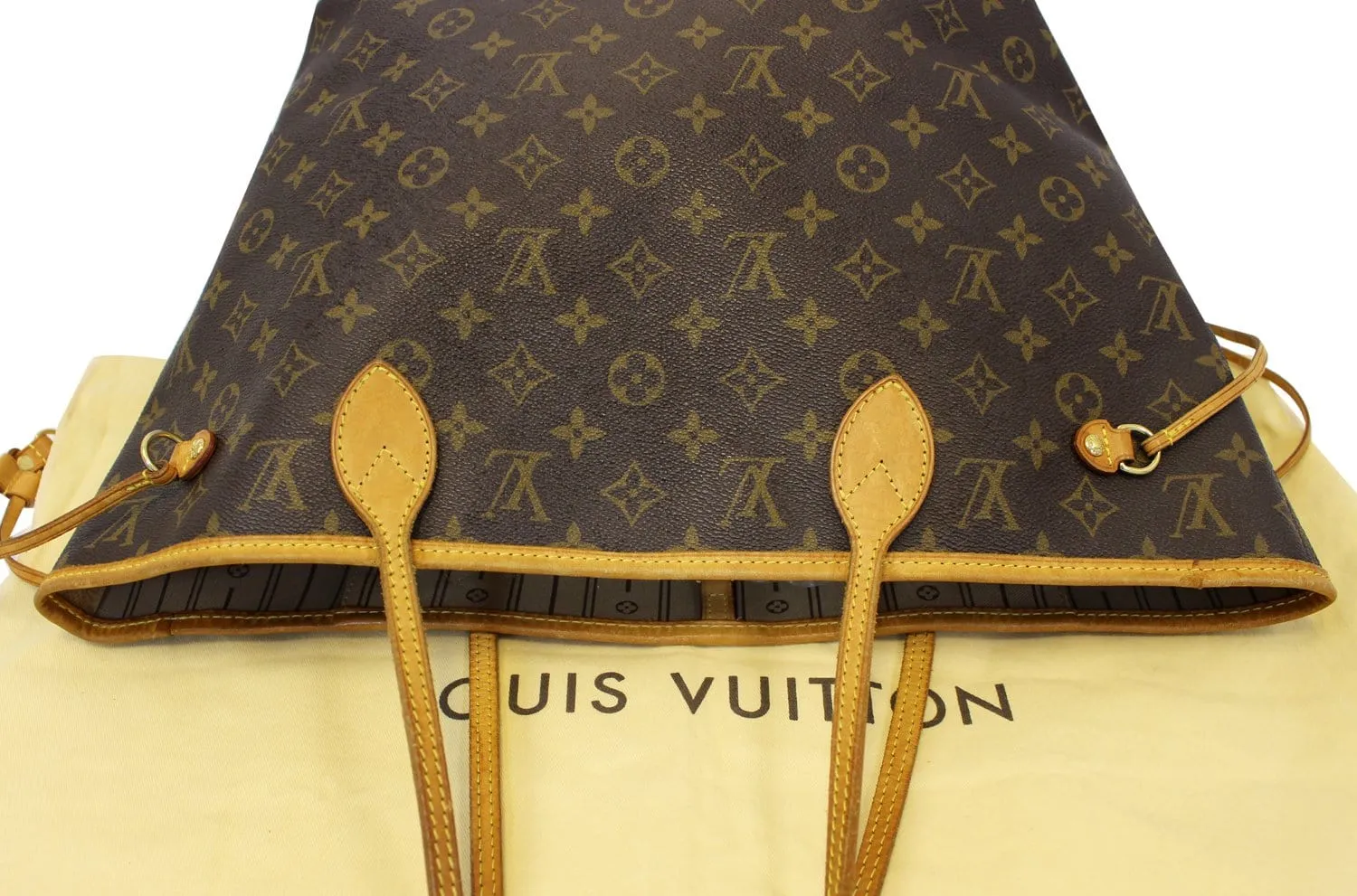 LOUIS VUITTON Monogram Canvas Neverfull MM Brown Tote Bag