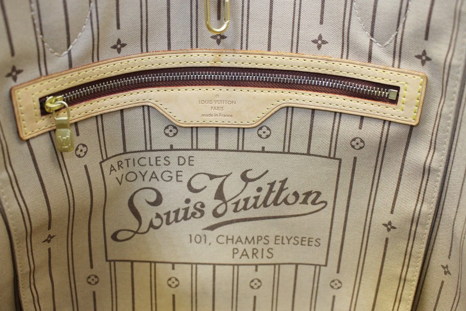 LOUIS VUITTON Monogram Canvas Neverfull MM Brown Tote Bag