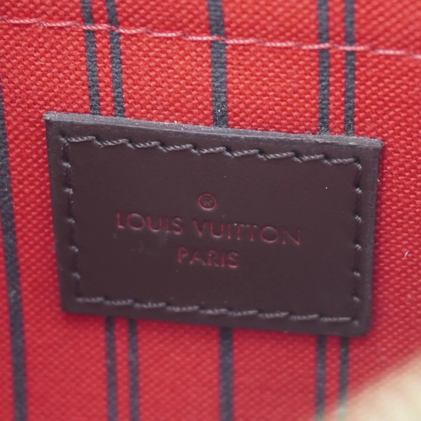 LOUIS VUITTON  Neverfull Damier Ebene Pochette Wristlet Pouch Brown
