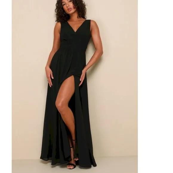 Lulus Thoughts of Hue Black Surplice Maxi Dress Size Small NWOT