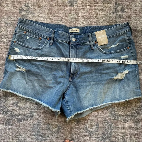 Madewell Women's Blue relaxed Denim Shorts size 22w NWT