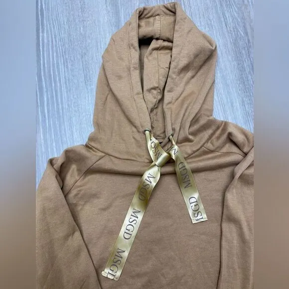 Missguided oversized hoodie in camel US 6/UK 10 , MEDIUM