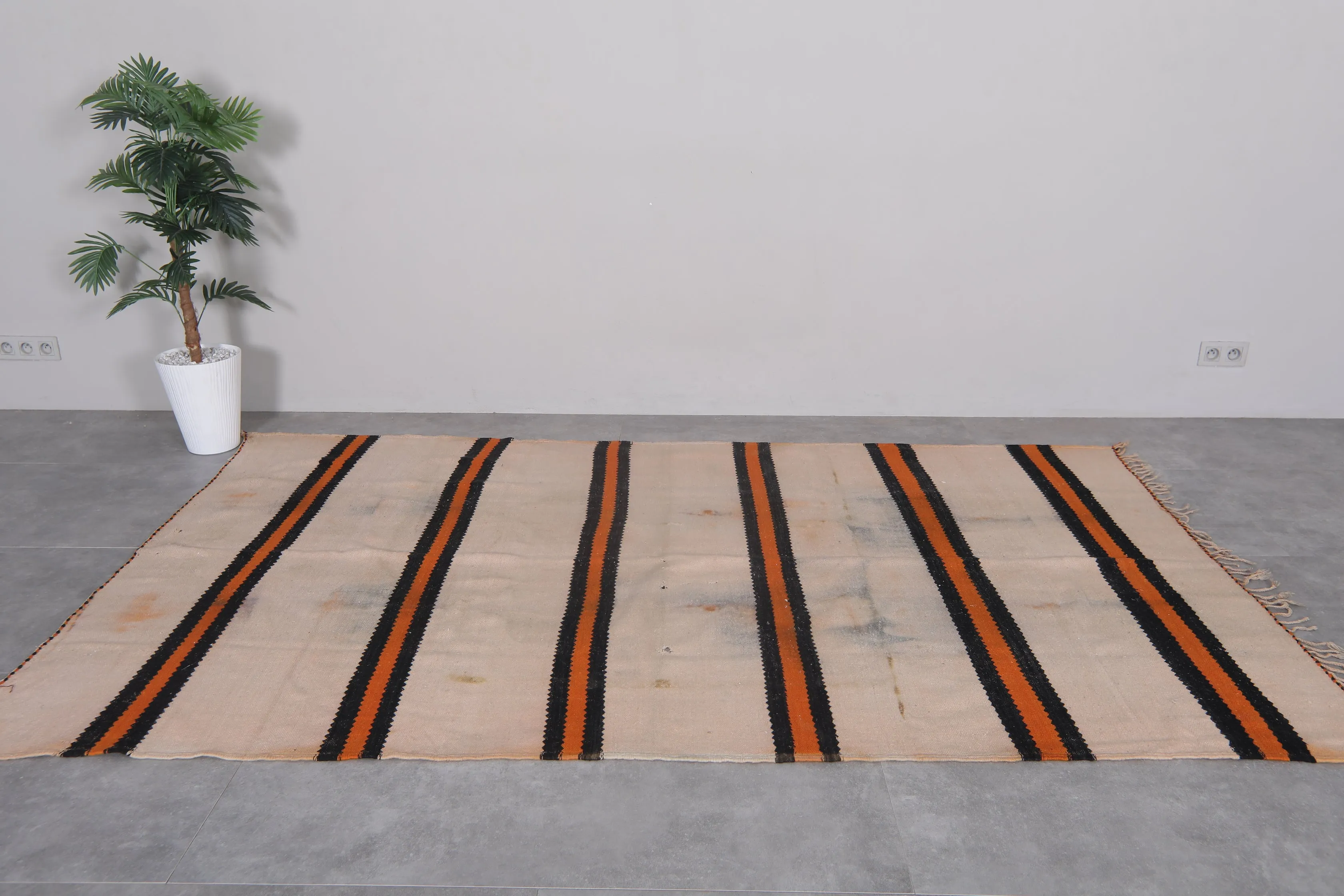 Moroccan Rug 5.6x9.2 FT - Bold Striped Handwoven Design