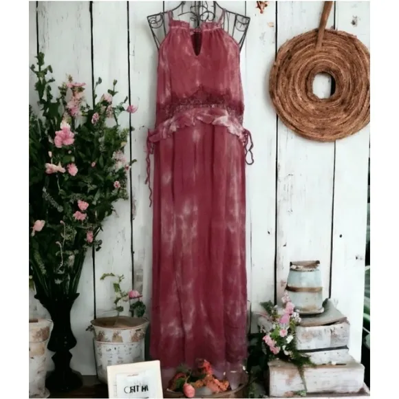 Mustard Seed Red Maxi Dress Size Medium