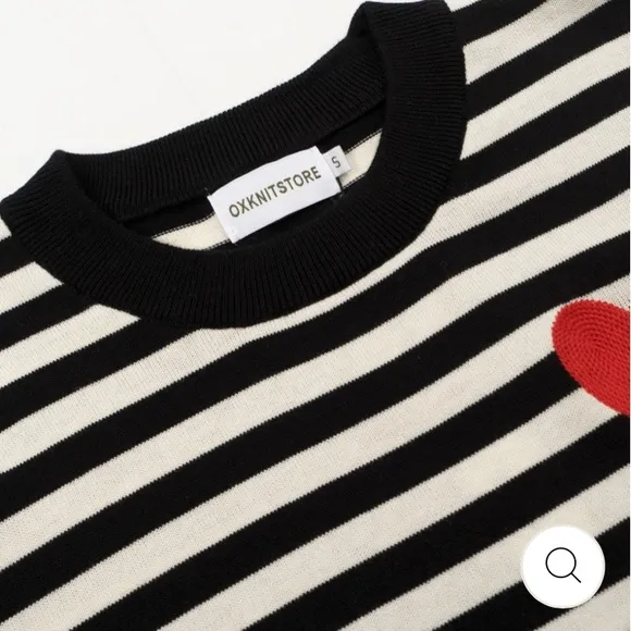 NEW Retro Styled Knitted Top with Black Stripes and Heart sz M