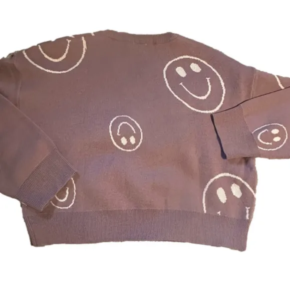 NWOT le lis happy face sweater