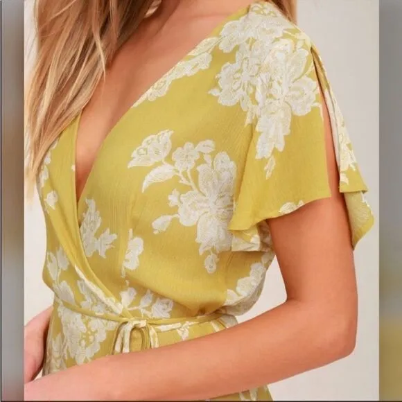 NWT Lulu’s Heart of Marigold Maxi Dress XS in Yellow Floral