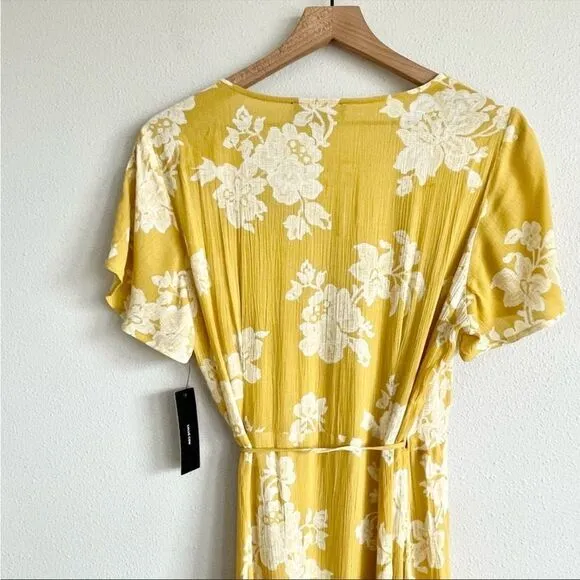 NWT Lulu’s Heart of Marigold Maxi Dress XS in Yellow Floral