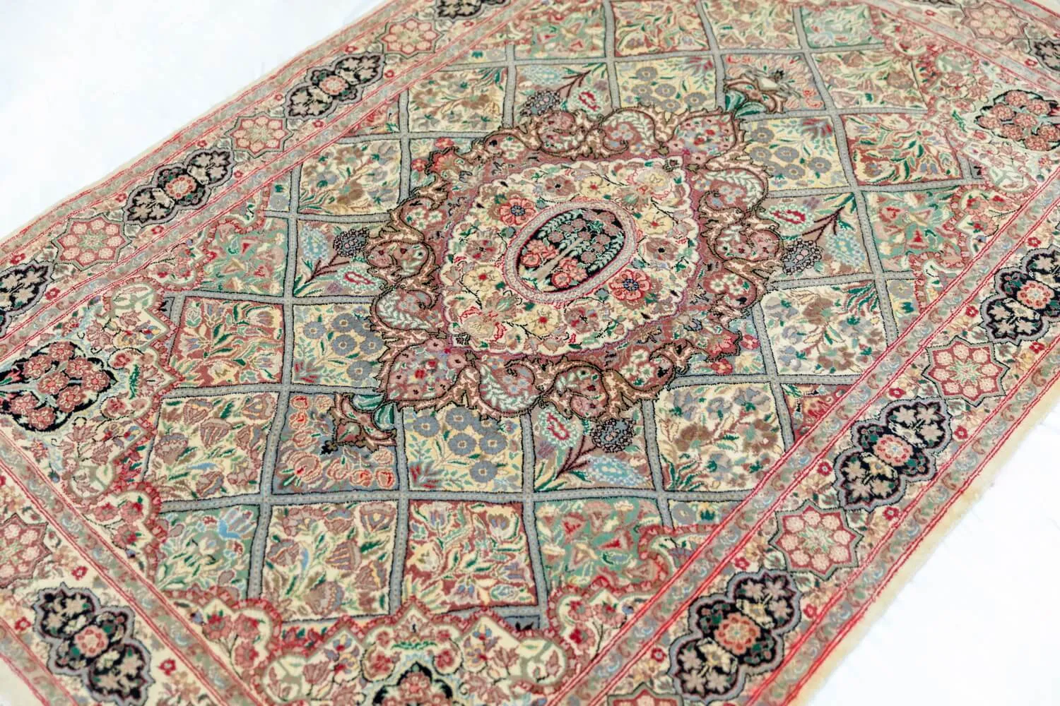 Pakistani Handmade Rug