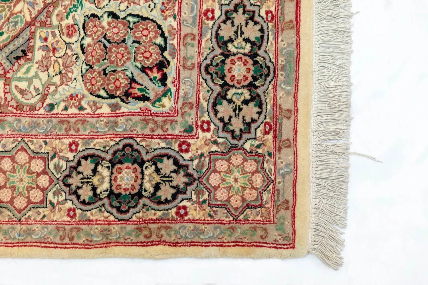 Pakistani Handmade Rug