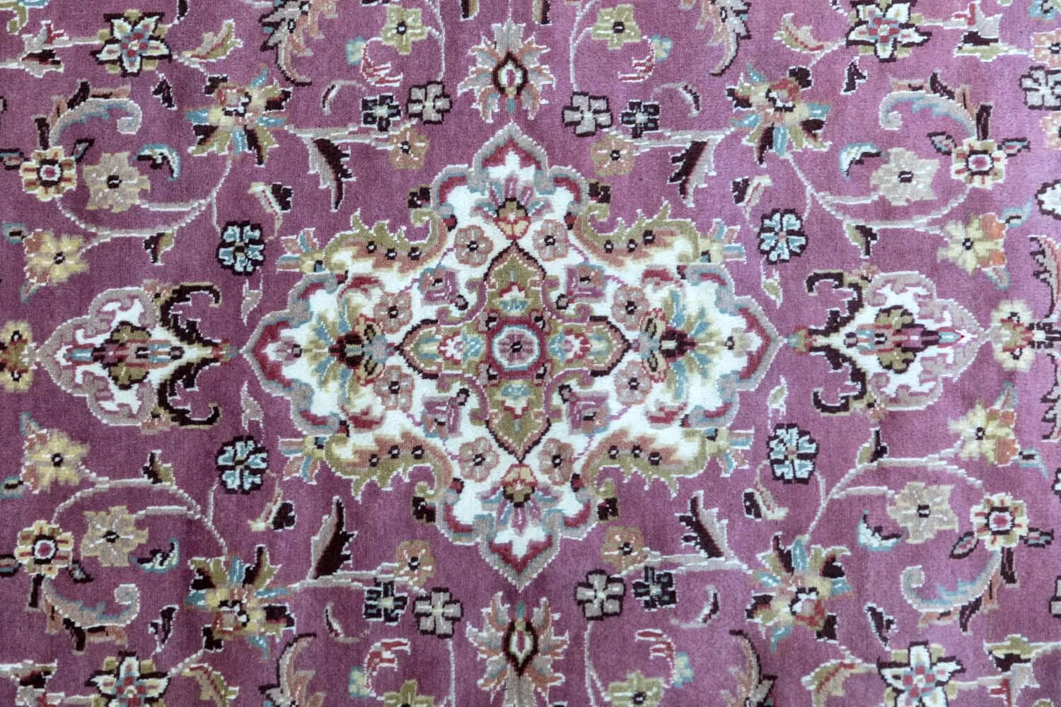 Pakistani Handmade Silk Rug