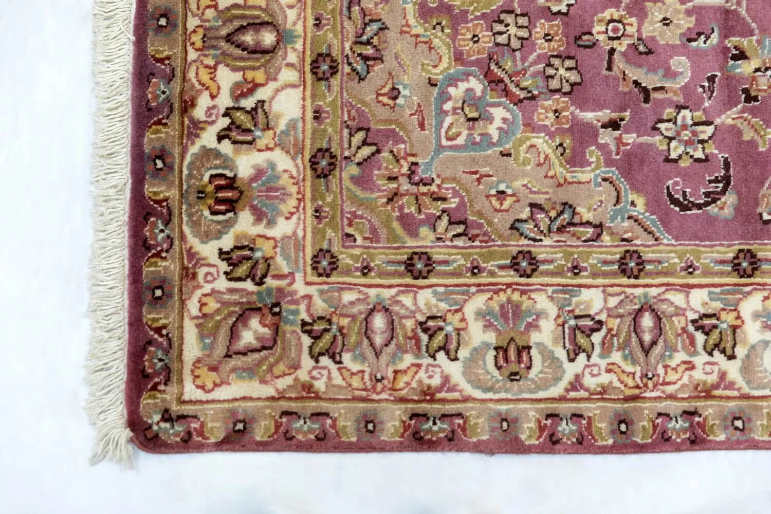 Pakistani Handmade Silk Rug