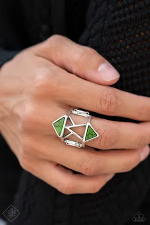Paparazzi - Making Me Edgy - Green Ring