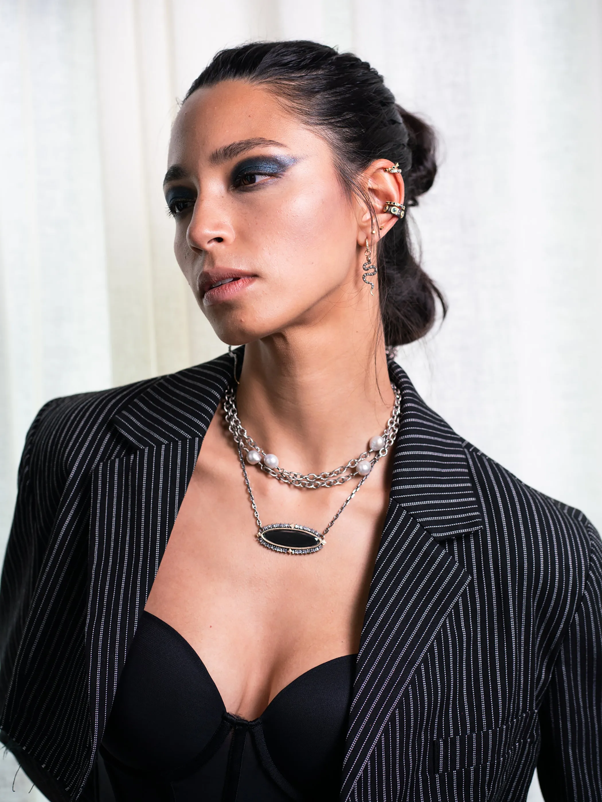 Pearl Pendant Chain Necklace