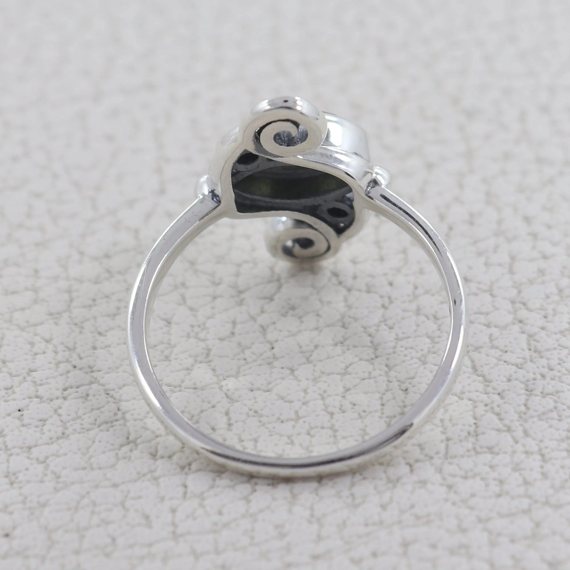 Pretty peridot Silver Ring