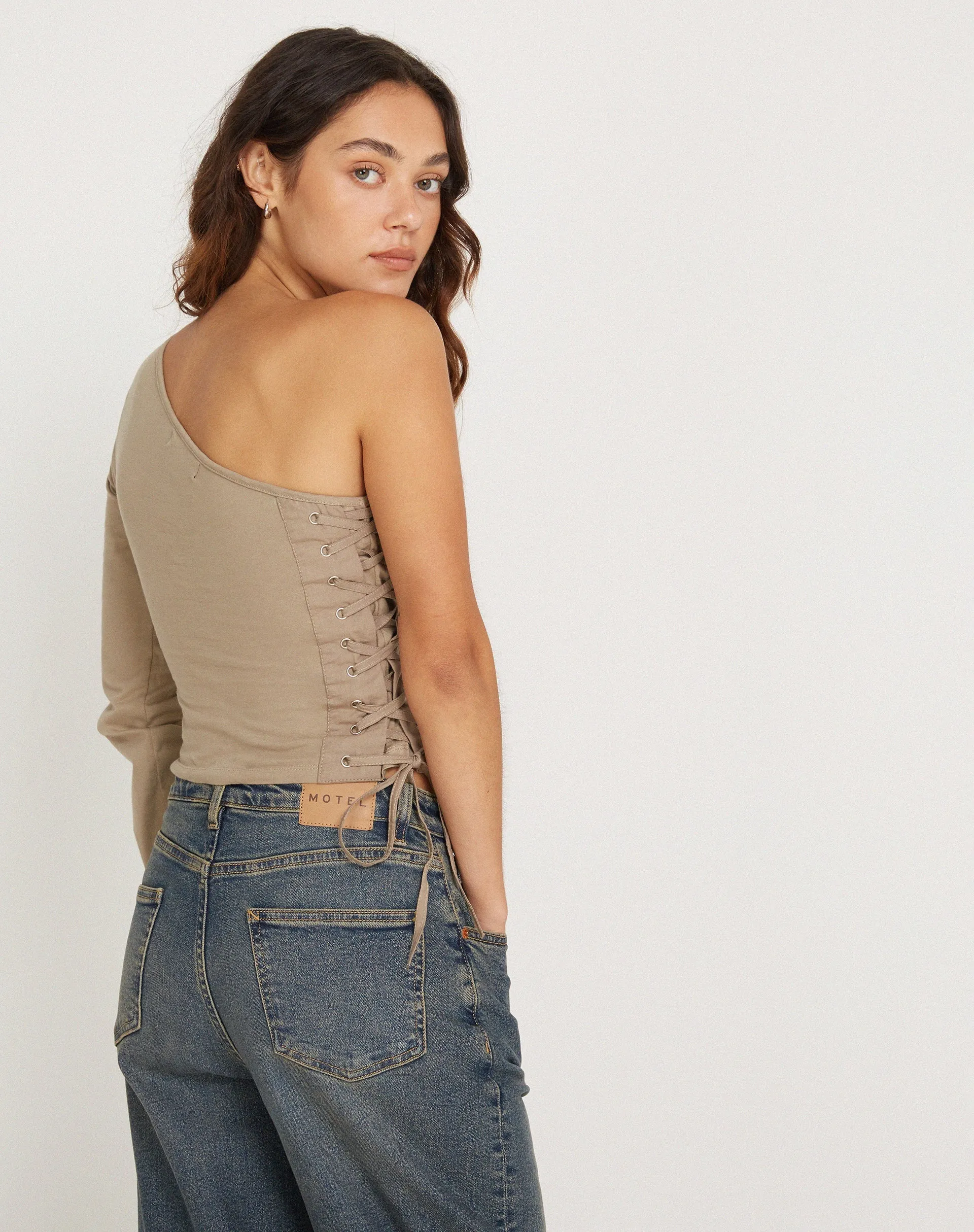 Quinley One Sleeve Top in London Fog