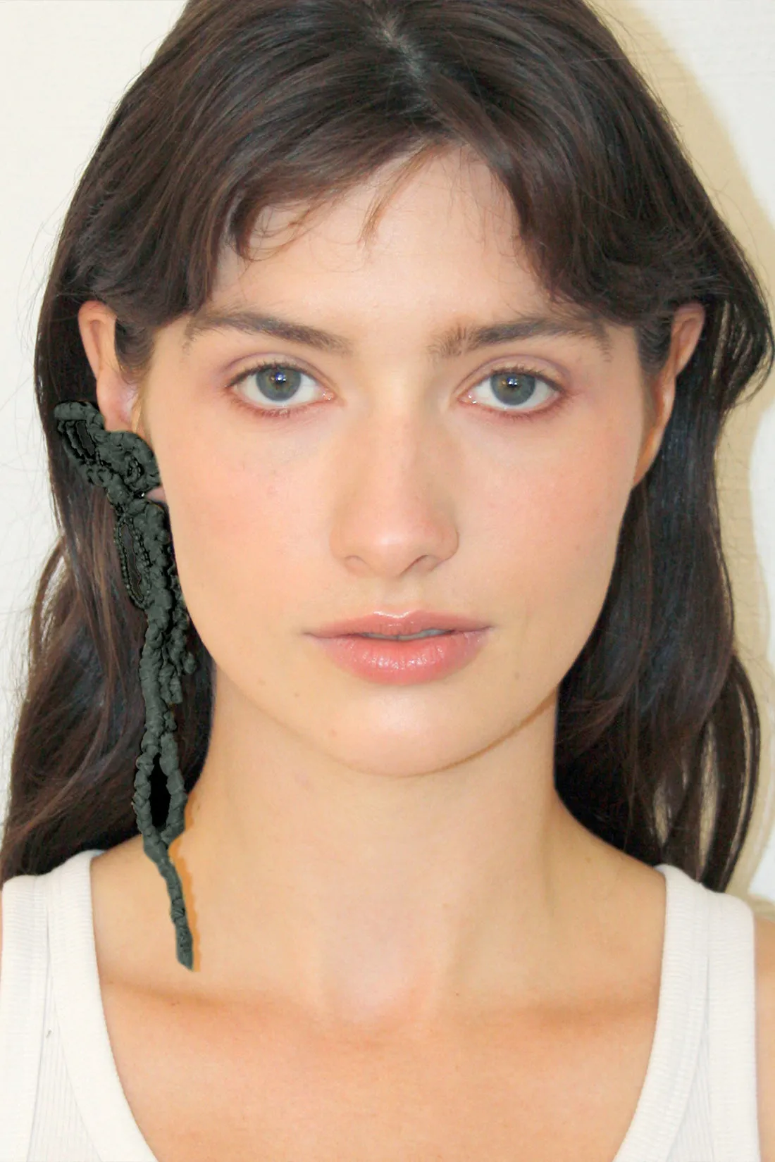 Raffia Flower Earring in Black
