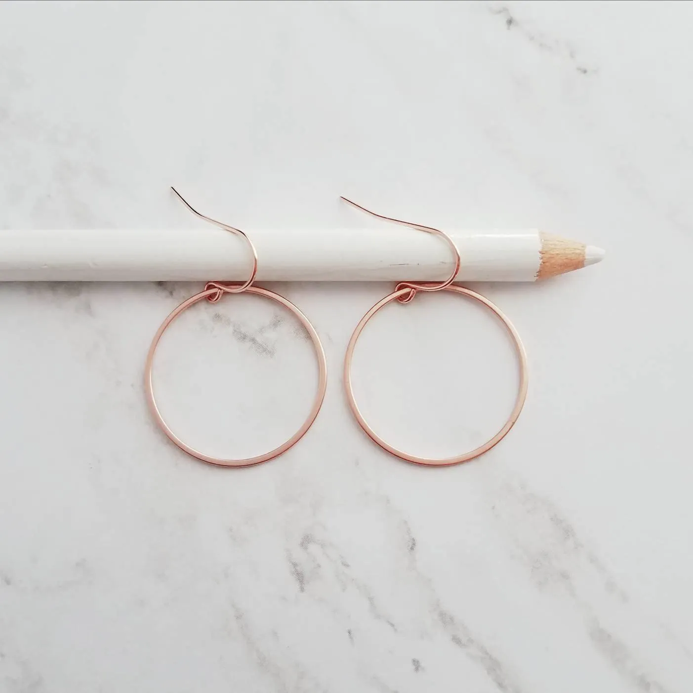 Rose Gold Circle Earrings, rose gold hoop, thin rose gold circle, thin rose gold hoop, thin circle earring, simple circle earring, 14K hook
