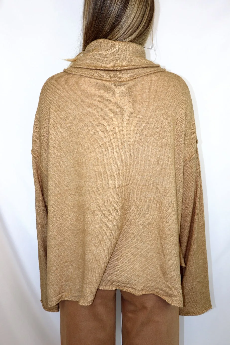 Sally Turtleneck Camel