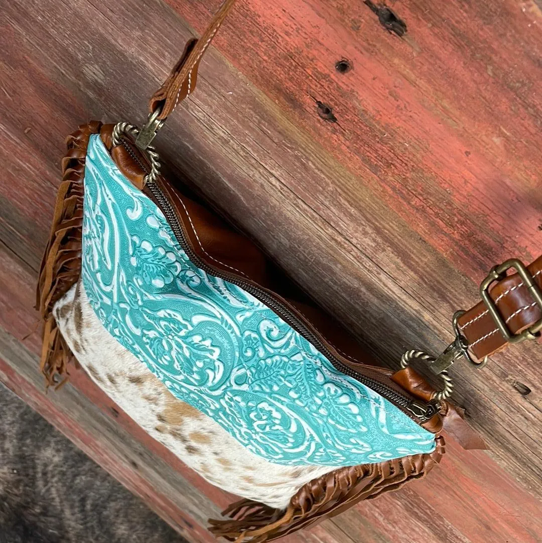 Shania - Dapple w/ Turquoise Sand Tool