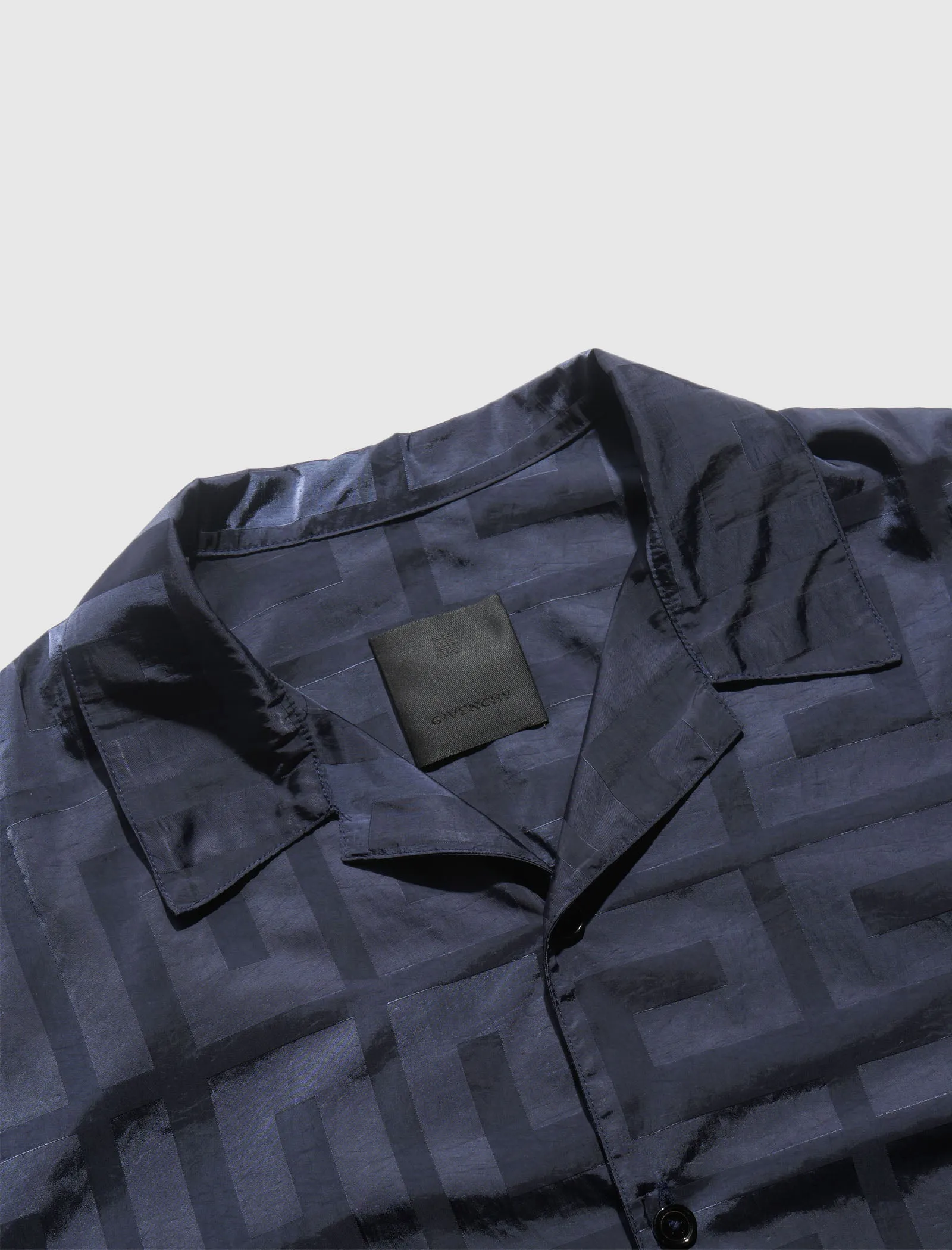 SHORT SLEEVE BOXY-FIT SHIRT