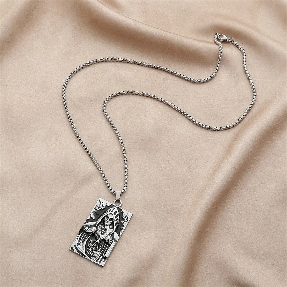 Silver-Plated Skull Card Pendant Necklace