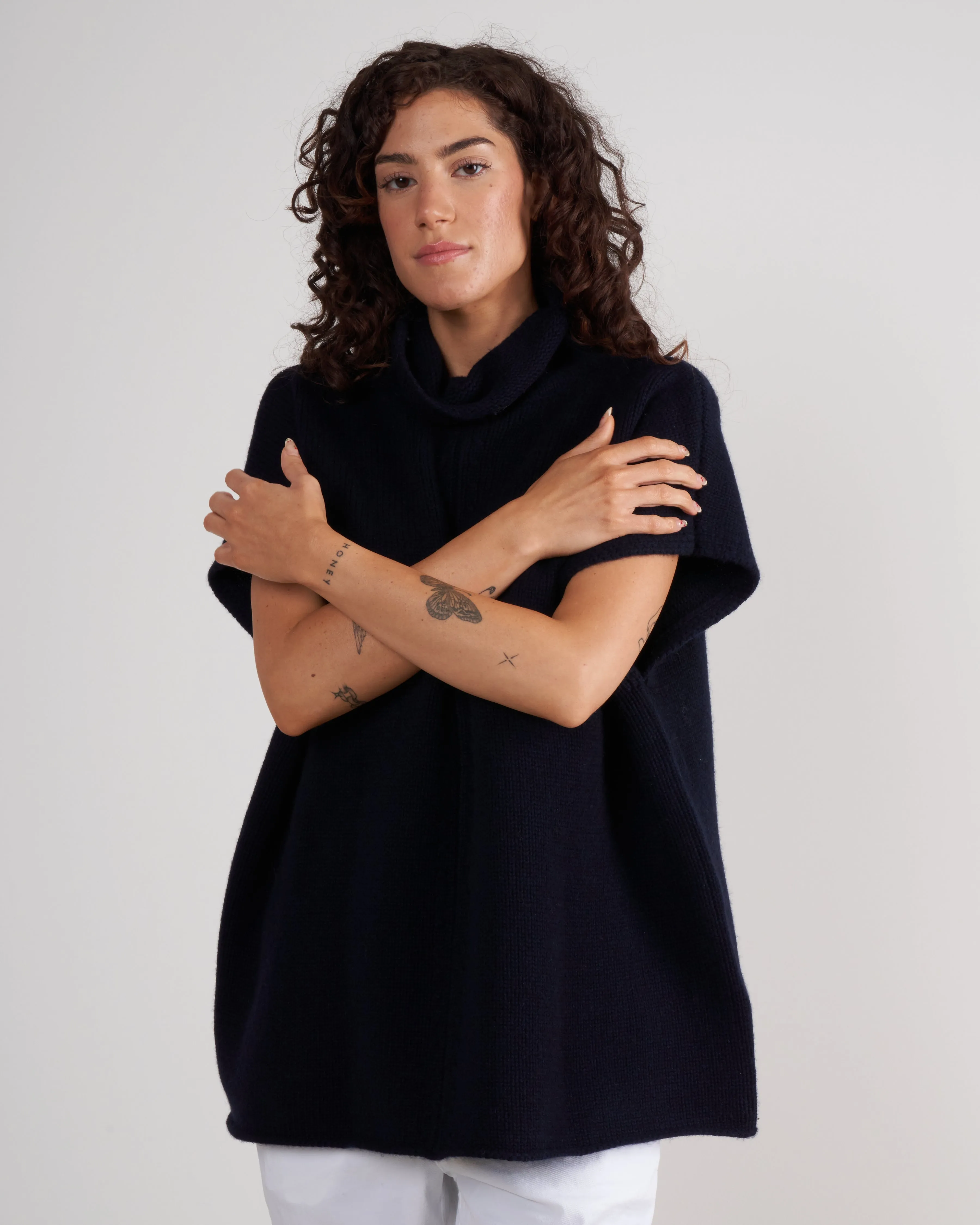 sleeveless mockneck tunic - deep night cc7-14