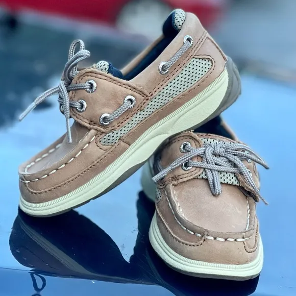 SPERRY'S boys Khaki Leather Slip Ons NEW 8C