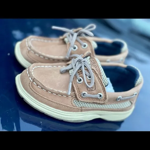 SPERRY'S boys Khaki Leather Slip Ons NEW 8C