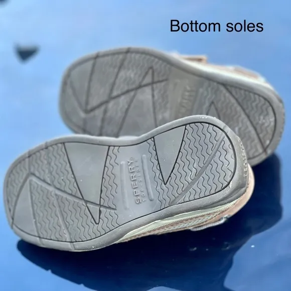 SPERRY'S boys Khaki Leather Slip Ons NEW 8C