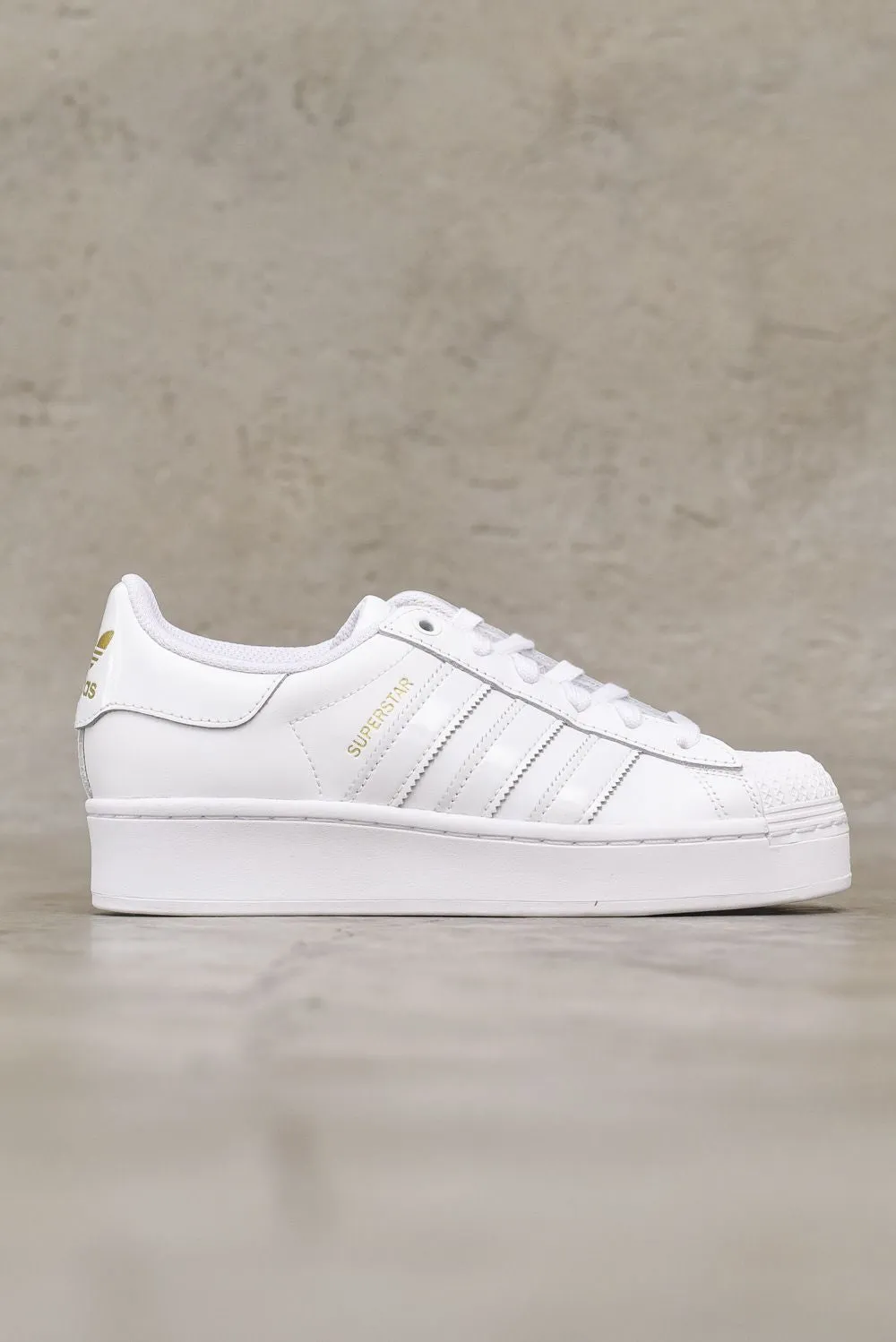 Superstar Bold W
