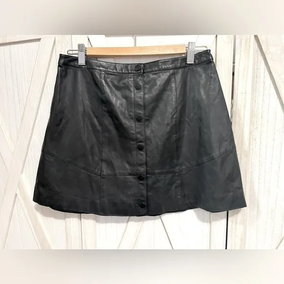THE JETSET DIARIES Saraya Leather Skirt in Black Size M