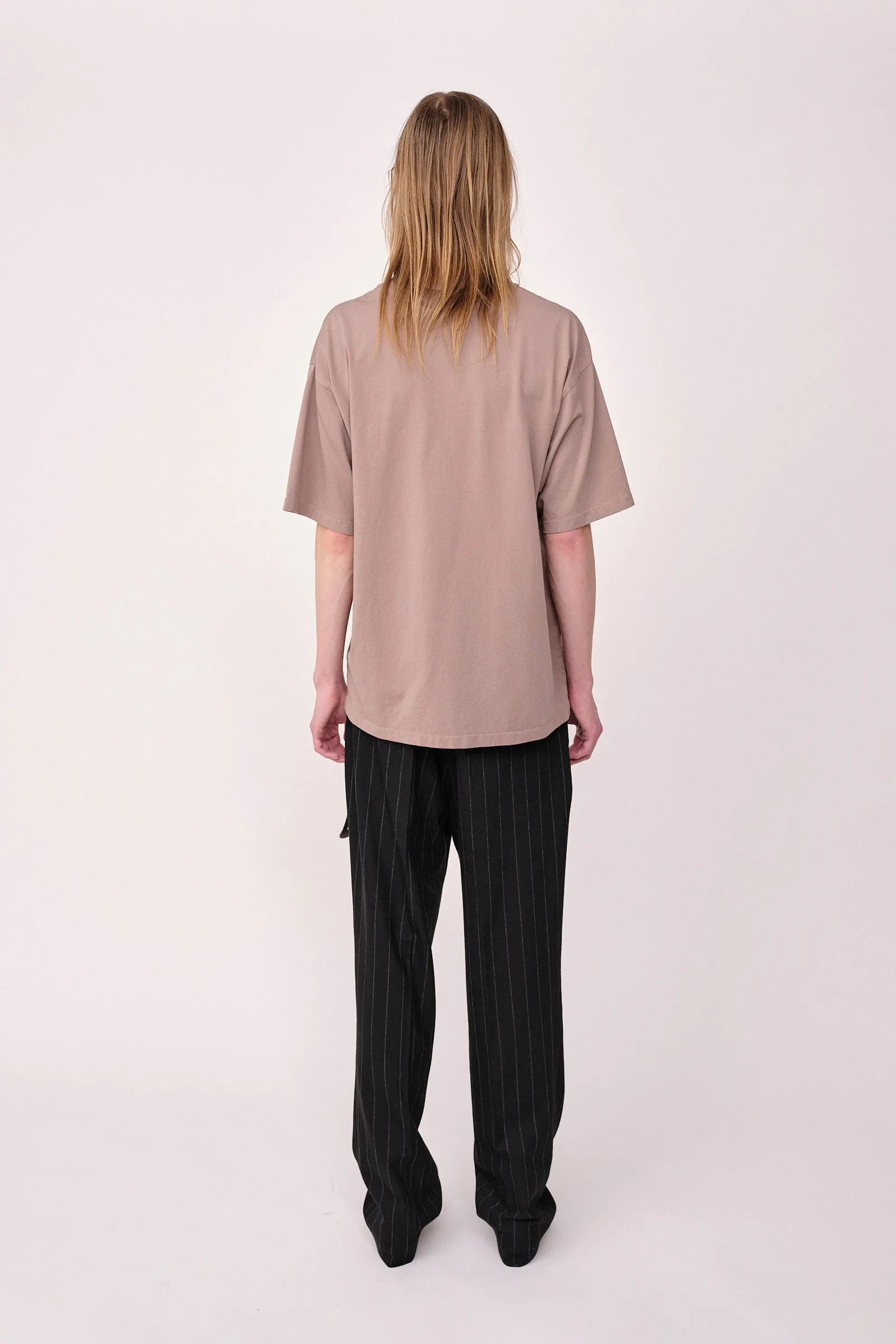 The Staff Tee Embroidery M - Taupe Gray