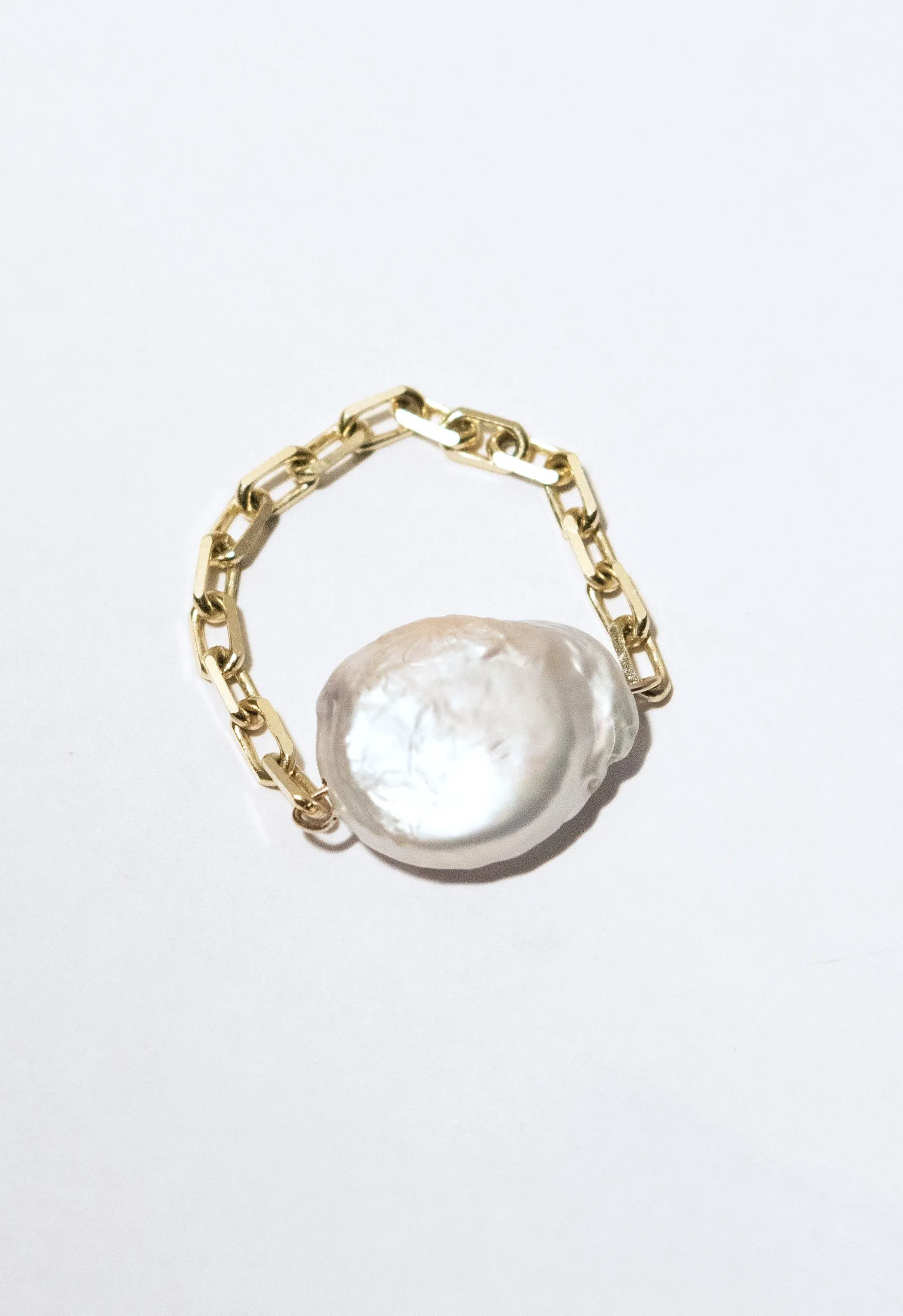 Thin Chain Pearl Ring