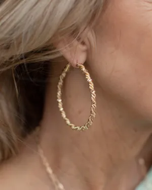 TWISTED WIRE HOOP EARRINGS