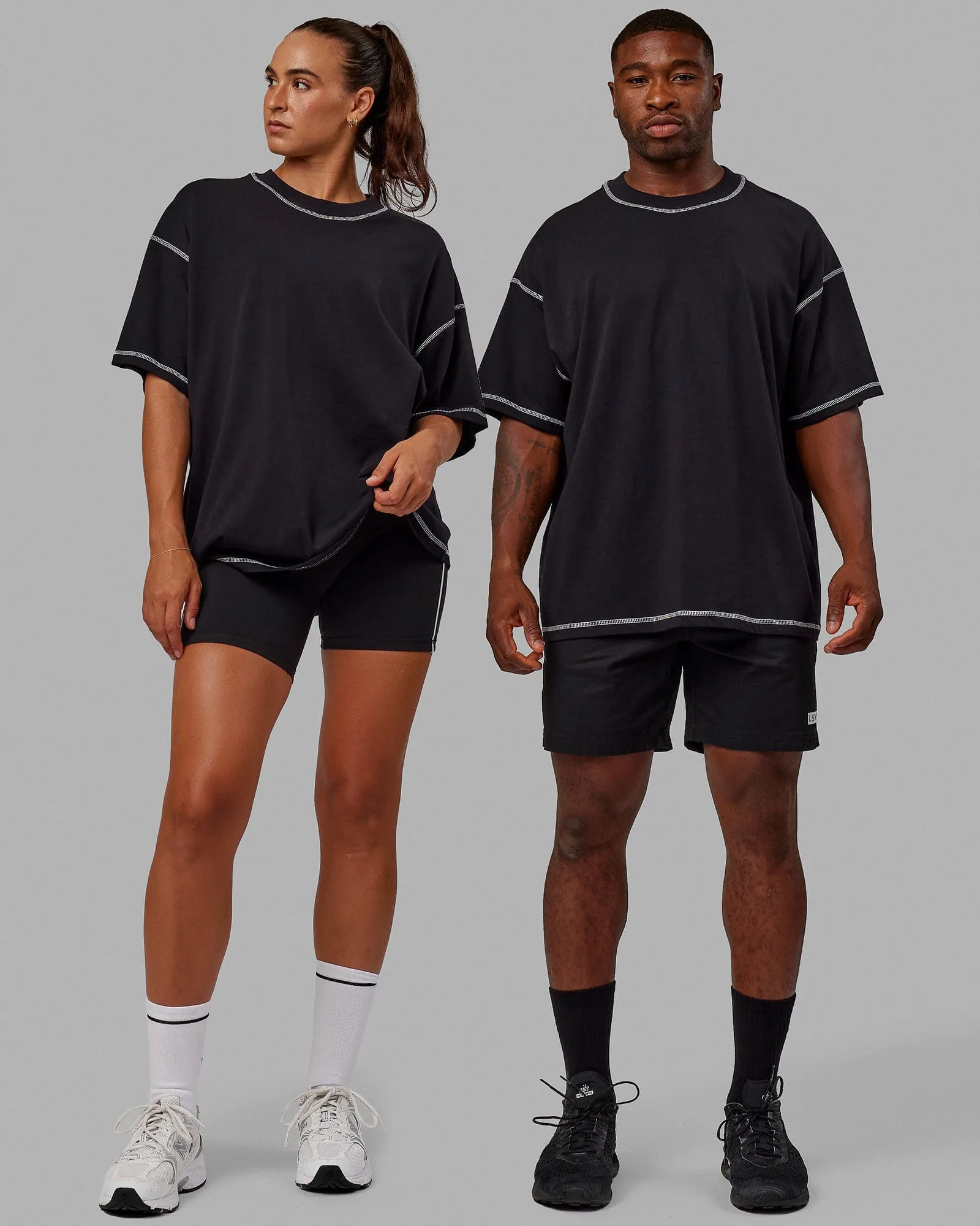 Unisex Overlock Heavyweight Tee Oversize - Black-White