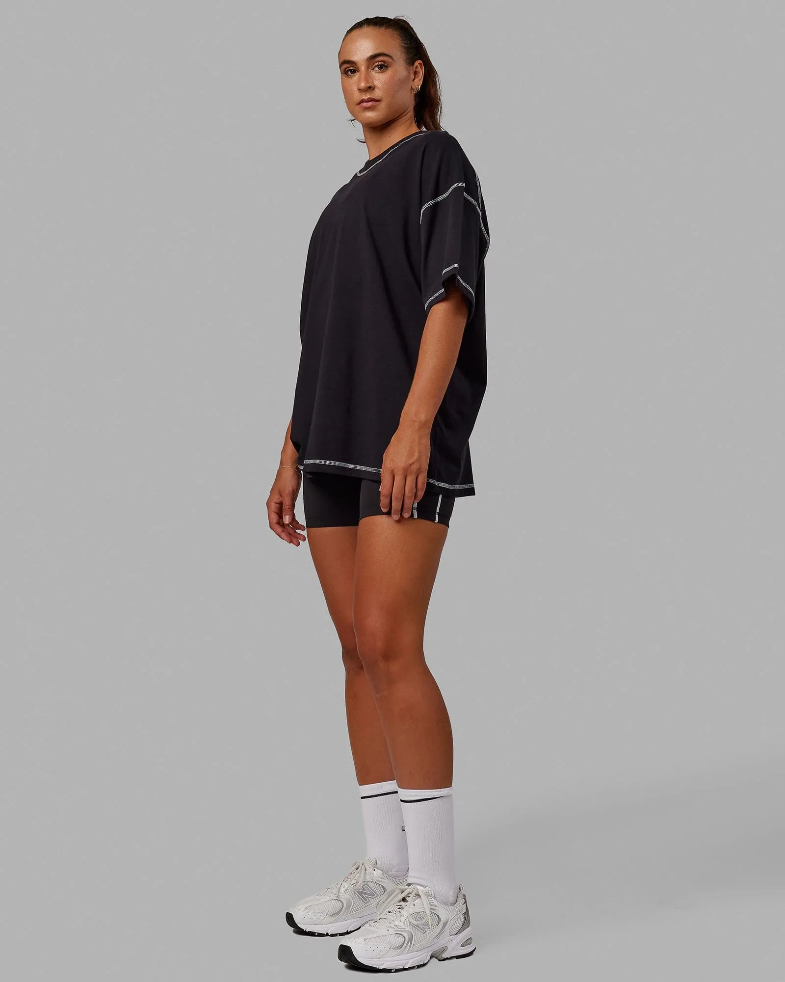 Unisex Overlock Heavyweight Tee Oversize - Black-White