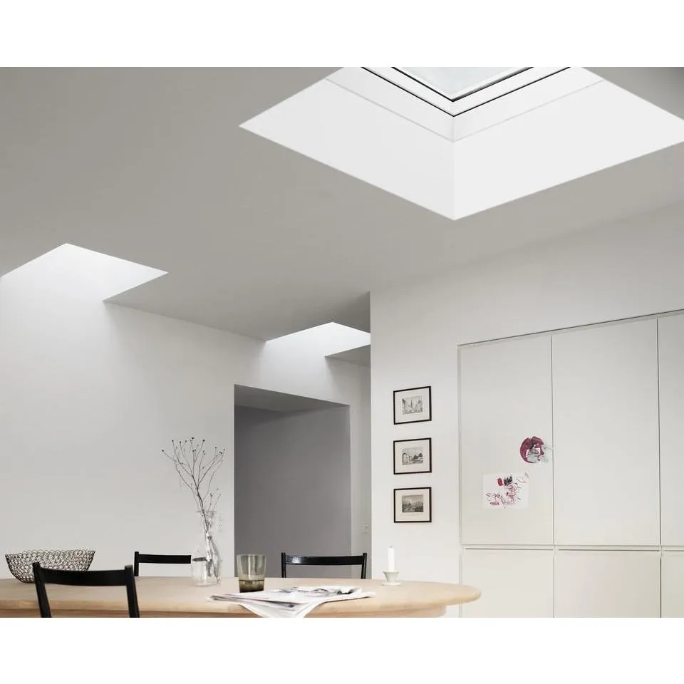 VELUX CFP 080080 S00G Clear Fixed Flat Roof Window (80 x 80 cm)