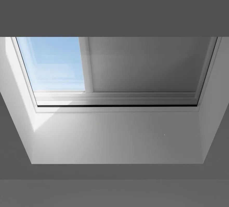 VELUX CFU 060060 0025Q Triple Glazed Fixed Flat Roof Window Base (60 x 60 cm)