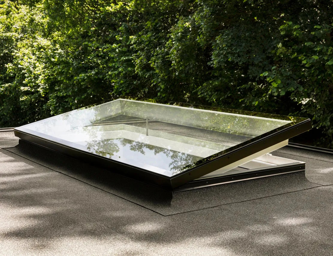 VELUX CVU 120090 S06Q Electric Flat Glass Rooflight Package 120 x 90 cm (Including CVU Double Glazed Base & ISU Flat Glass Top Cover)