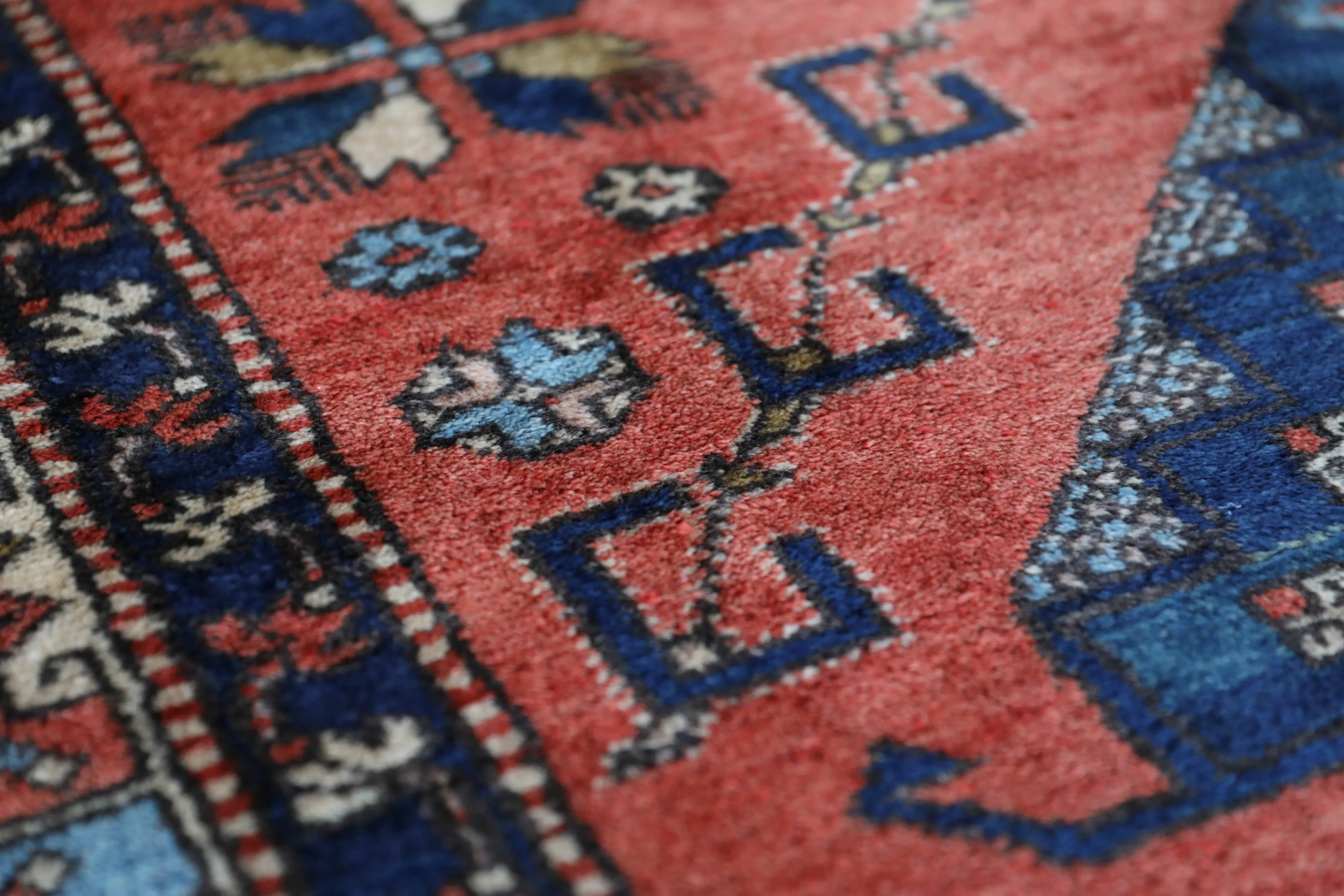 Vintage Canakkale Ayvacik Rug 5'3"x7'11"