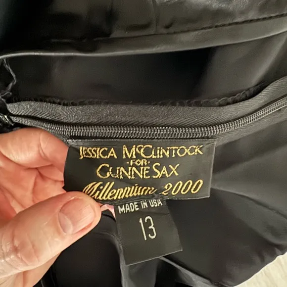 Vintage Jessica McClintock for Gunne Sax | Black Satin Maxi Skirt | Large