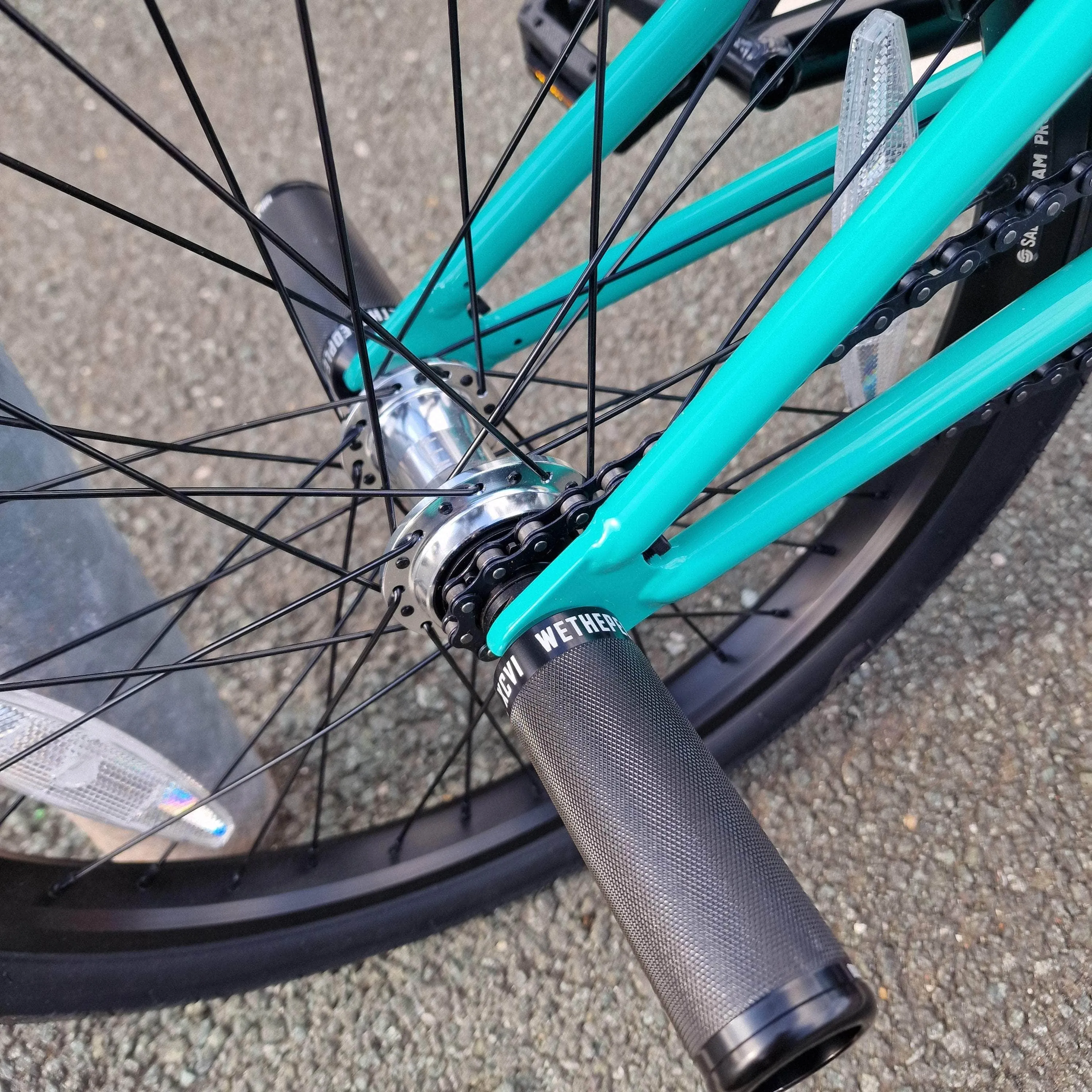 We The People Sinus Flatland Complete Bike Fresh Mint