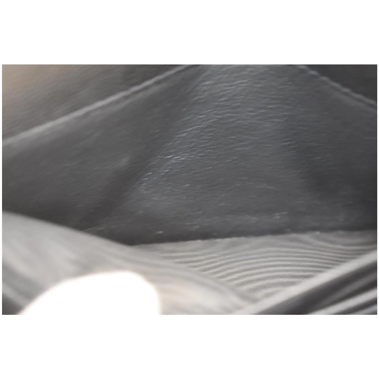 YVES SAINT LAURENT Large Grain De Poudre Wallet Black